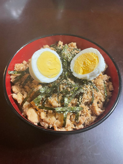 ナンバー19シン・鶏そぼろ丼の画像