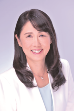 鎌ケ谷市長　芝田裕美（写真）