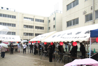開会式で挨拶する芝田市長（写真）