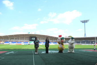 セレモニーの様子1（写真）