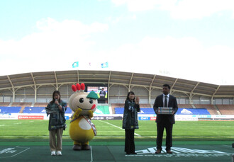 セレモニーの様子2（写真）